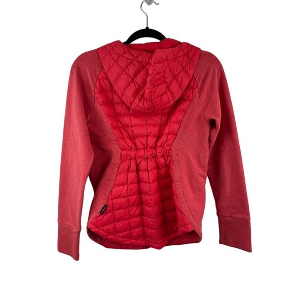 The North Face Women's S Endeavor Theroball Primaloft Quilted Red Jacket - Picture 2 of 5
